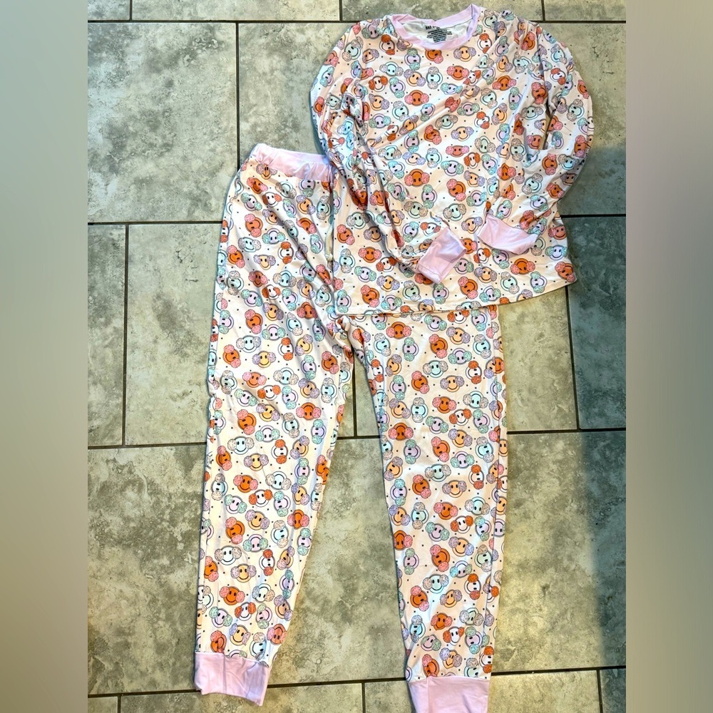 Bad baby bows long sleeve and jogger style pajamas - size XXL